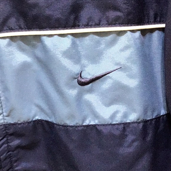 NIKE  MENS NAVY BLUE WINDBREAKER  LON SLEEVES JACKET SZ  XL - Picture 2 of 12